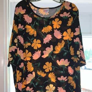 LulaRoe Plus Top